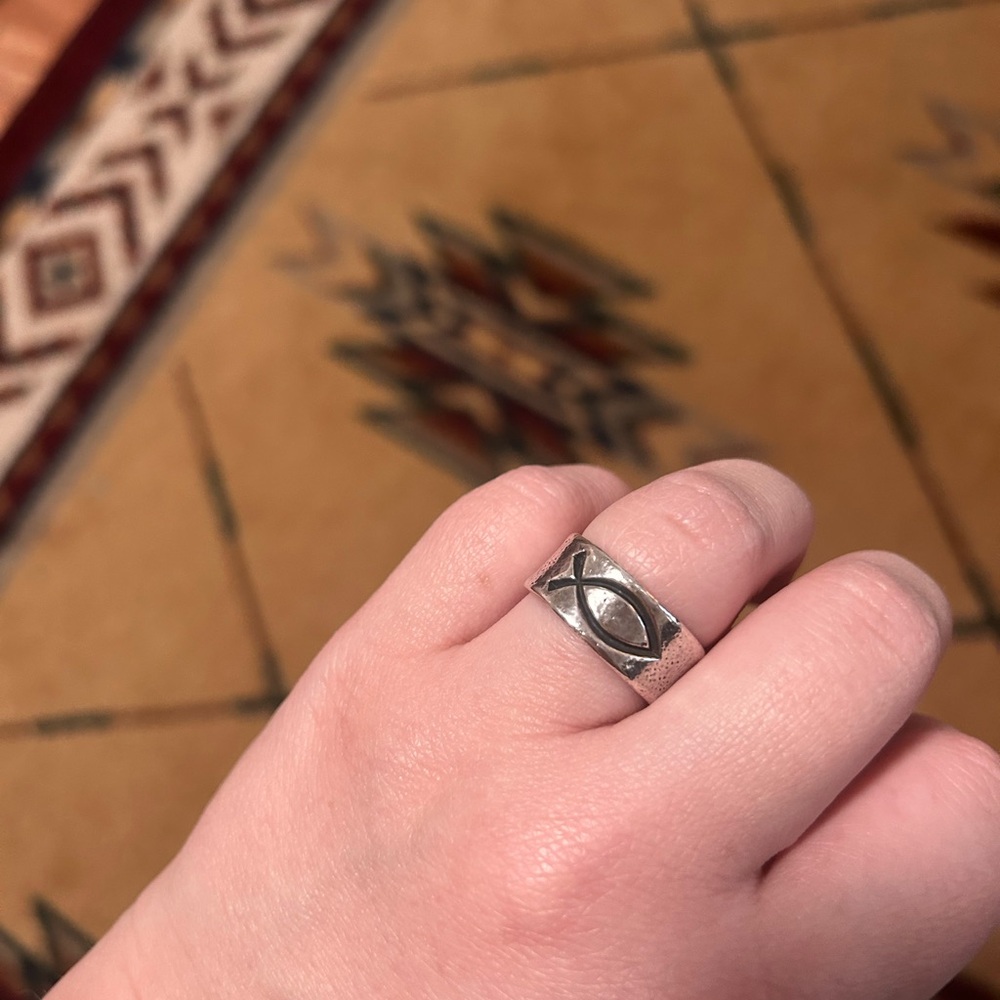 RARE Retired James Avery Silver Ichthus Fish Ring